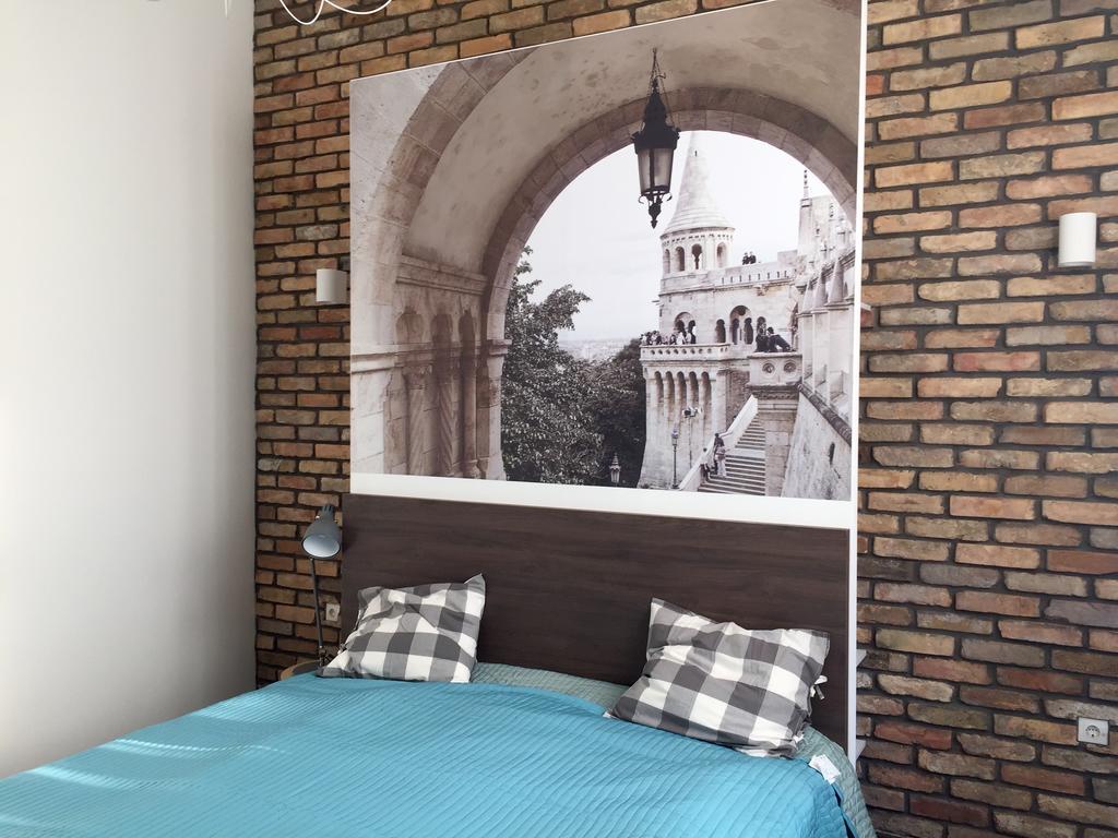 White Dream Home — Photos 1